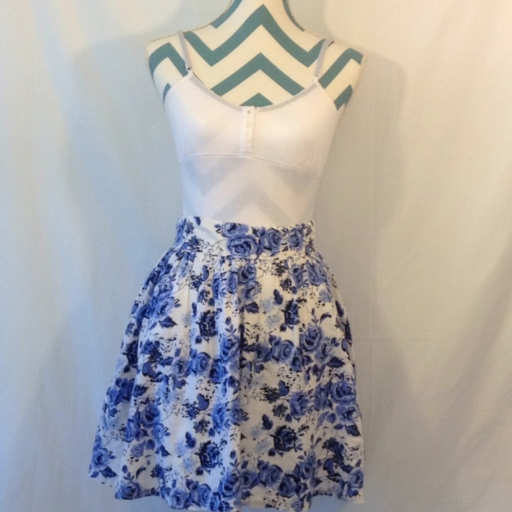 H&M Divided Floral Skirt